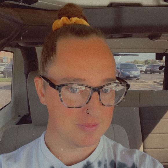 Meet your Posher, Morgan. - Picture 1 of 1